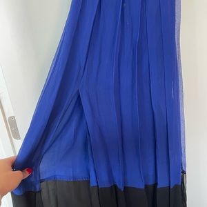 BCBG 4 Petit blue and back pleaded dress